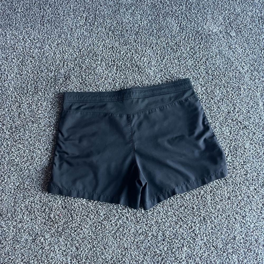 Women’s nike shorts size small